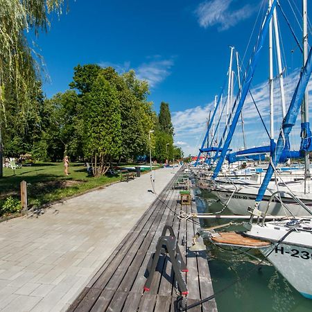 Tihany Yacht Club Hotel Exterior foto