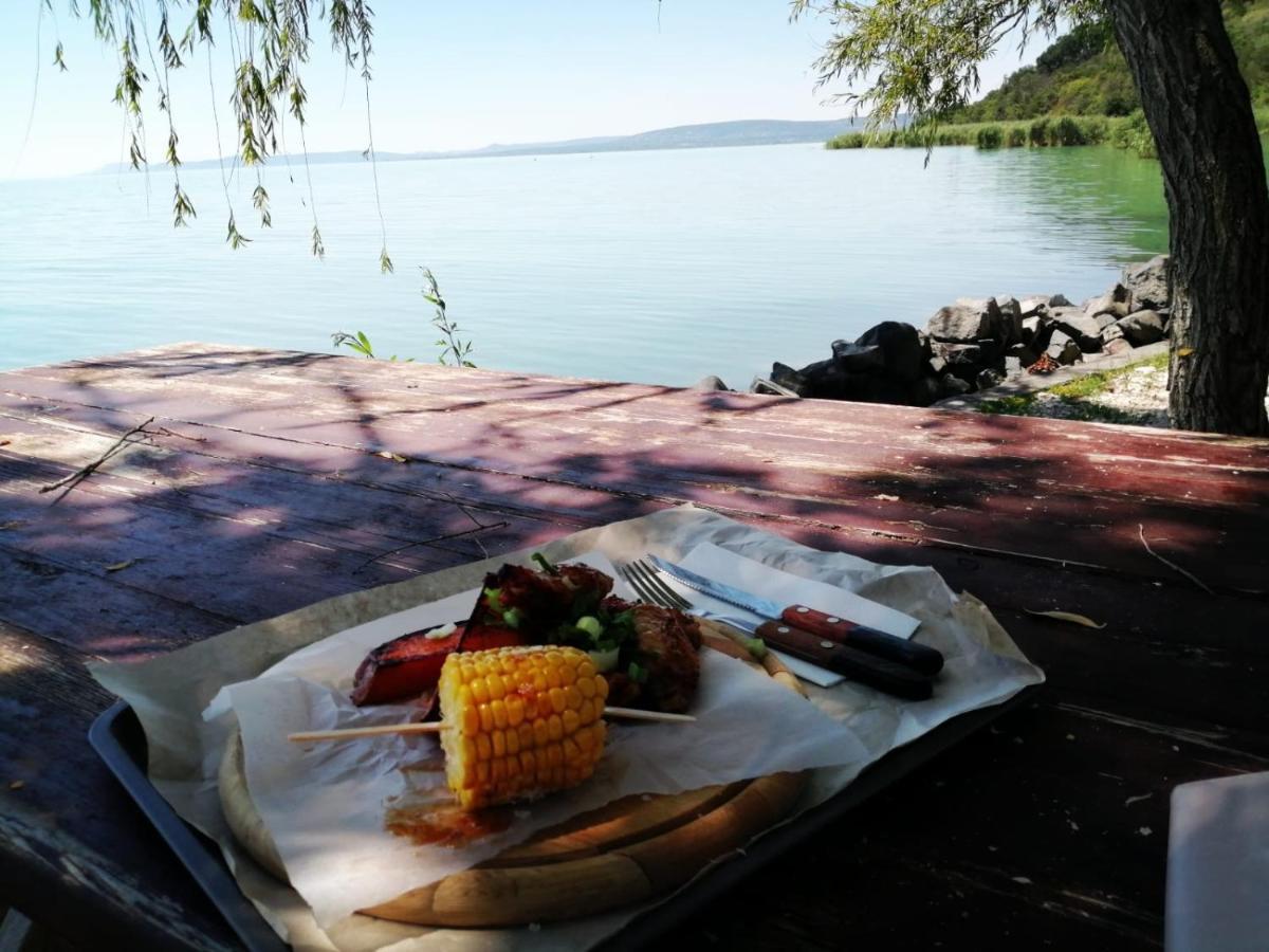 Tihany Yacht Club Hotel Exterior foto