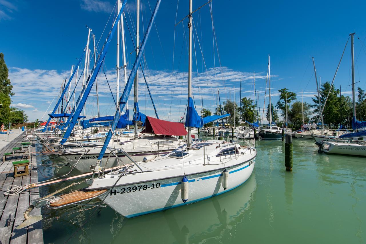 Tihany Yacht Club Hotel Exterior foto