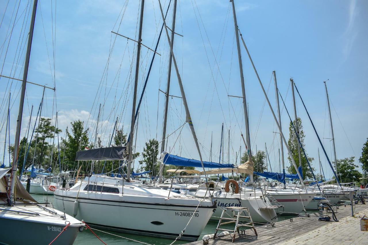 Tihany Yacht Club Hotel Exterior foto